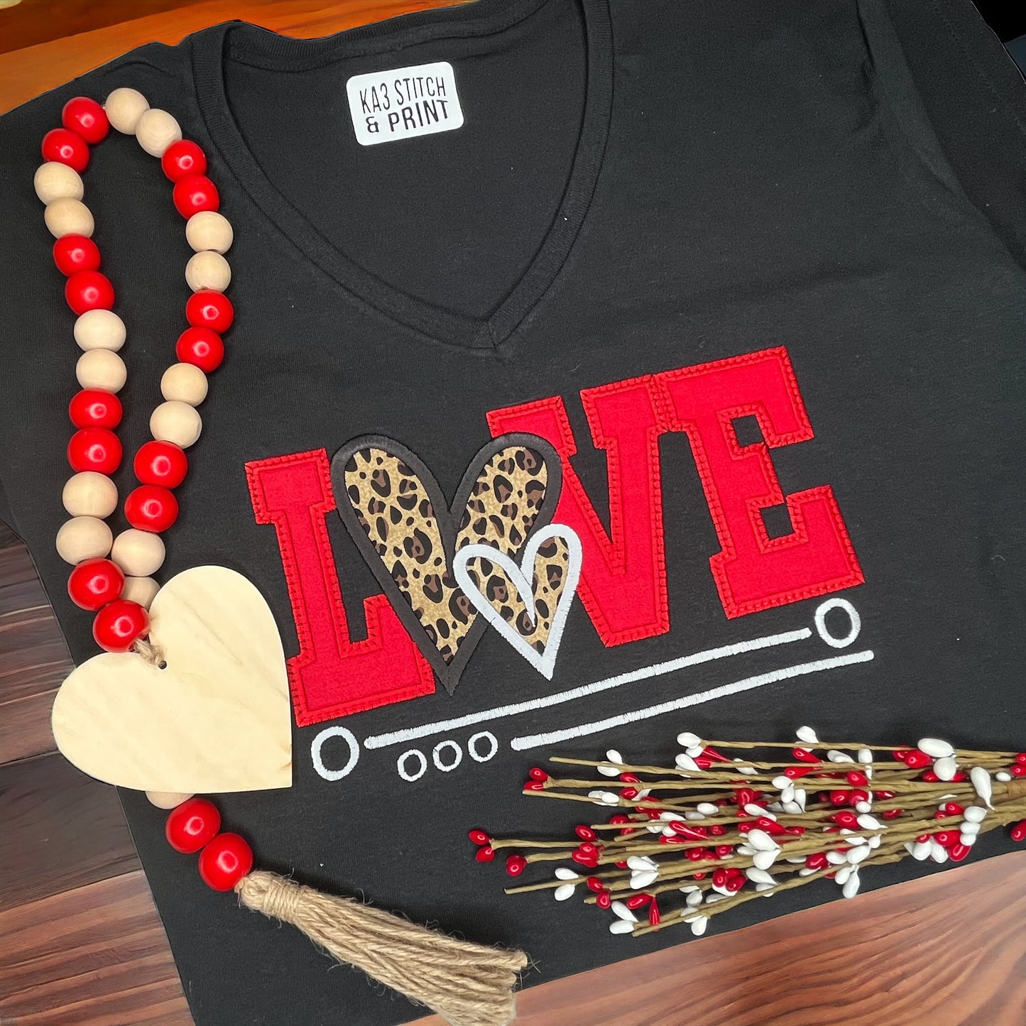 Love Applique Shirt/Crewneck